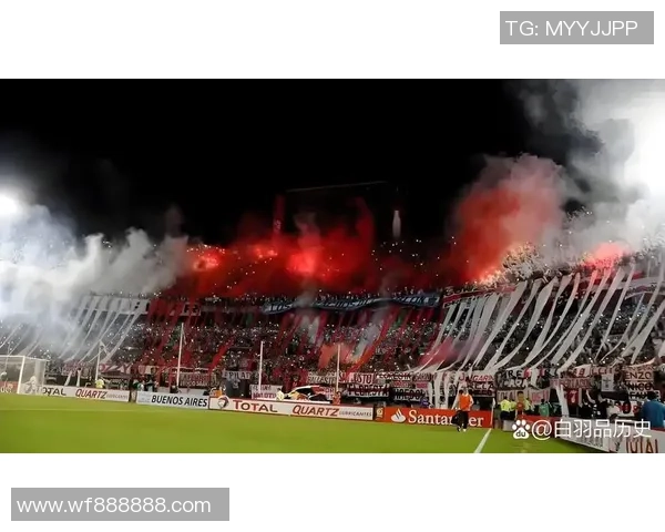 从贫民窟到绿茵场足球明星的奋斗与泪水交织的感人故事