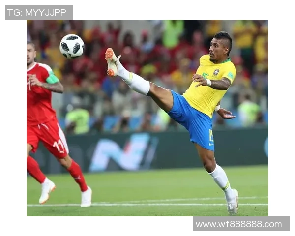 足球明星因伤病晕倒现场视频曝光引发球迷热议与担忧